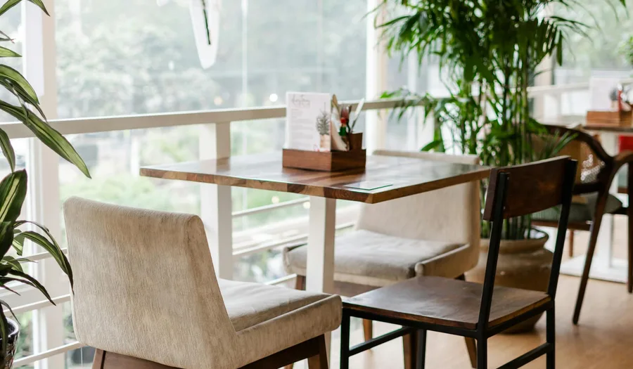 Cara Meningkatkan Ambiance Restoran dengan Pemilihan Furniture yang Tepat