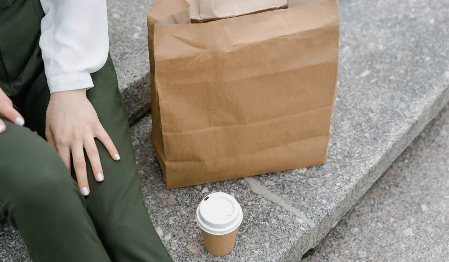 Packaging Makanan Estetik: Dari Take-Away Box hingga Paper Bag Branded