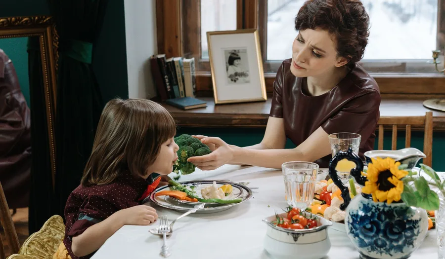 Panduan Lengkap Memilih Peralatan Makan untuk Restoran Anak-Anak: Keamanan, Desain Ceria, dan Durabilitas