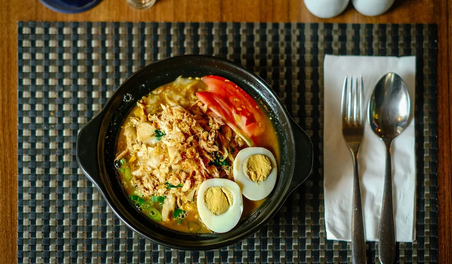 Panduan Lengkap Memilih Peralatan Makan untuk Restoran Noodle Bar: Material, Ukuran, dan Strategi Presentasi yang Menggugah Selera