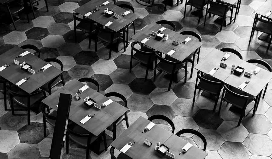 Supplier Furniture Restoran Indonesia: Panduan Memilih Meja, Kursi & Booth Seating