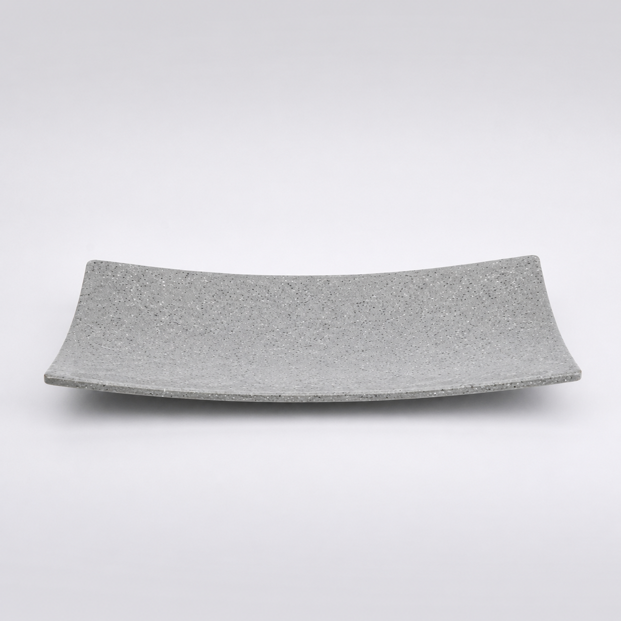Clay Grey Curved Long Plate 21.8 cm