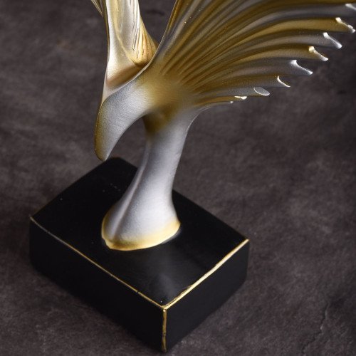 Spreading Wings Figurine Table Décor