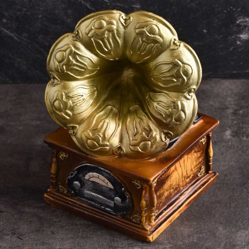 Antique Phonograph Retro Room Décor