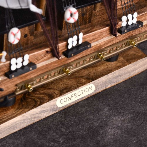 Miniature Sailing Ship Room Décor 10
