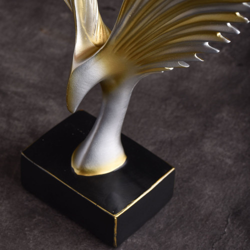 Spreading Wings Figurine Table Décor 3