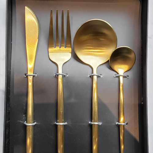 Luxury Gold 4pcs Cutlery Gift Set 2