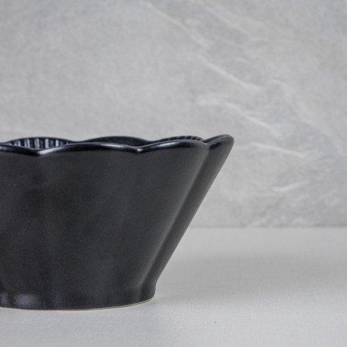 Ikebana Black Salad Bowl 7.5" 3
