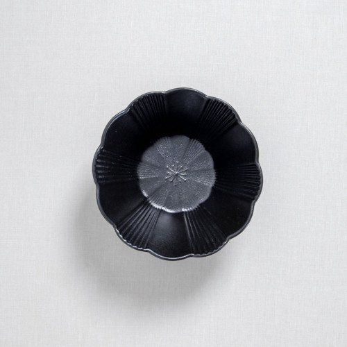 Ikebana Black Salad Bowl 7.5" 5