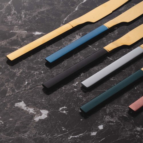 Berry Pink Table Knife 2