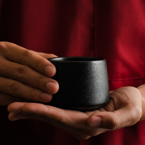 Han Tsutsu-Gata 225ml Teacup - Black Raku 3
