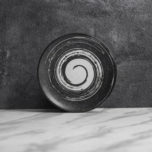 Vanity Black Sharing Plate 6"