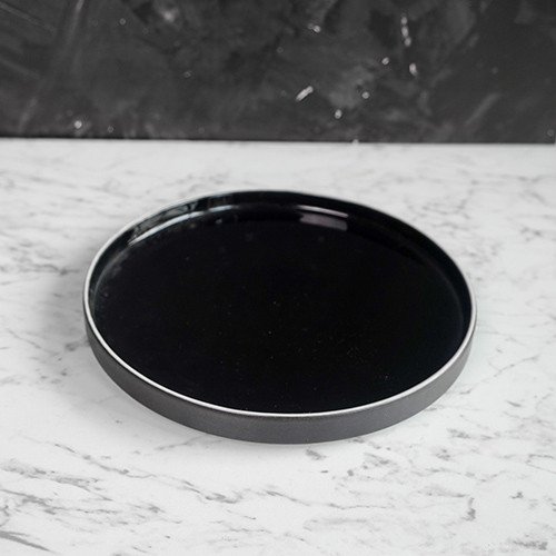Black Solitude Short Rim Plate 8" 2