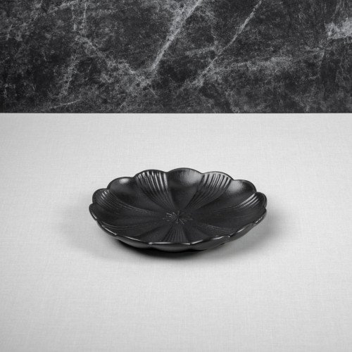 Ikebana Black Sharing Plate 6" 5