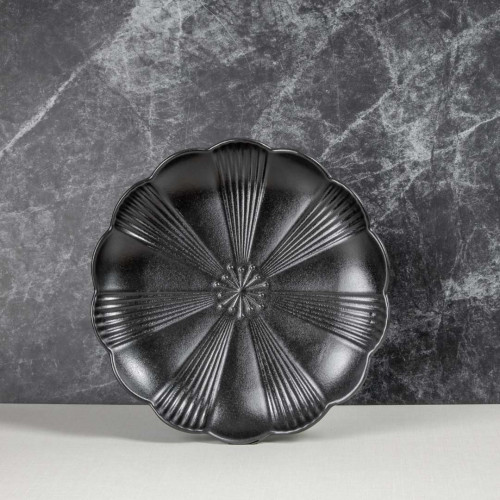 Ikebana Black Dinner Plate 10"