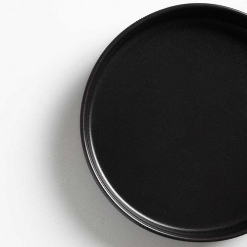 Black Solitude High-Rim Plate 8" 4