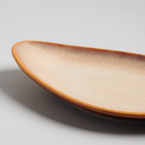 Umbra-Brown Triangular Dinner Plate 9" 2