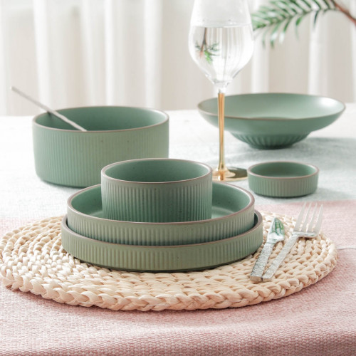 Crusae Green Sauce Dish 3.5" 3